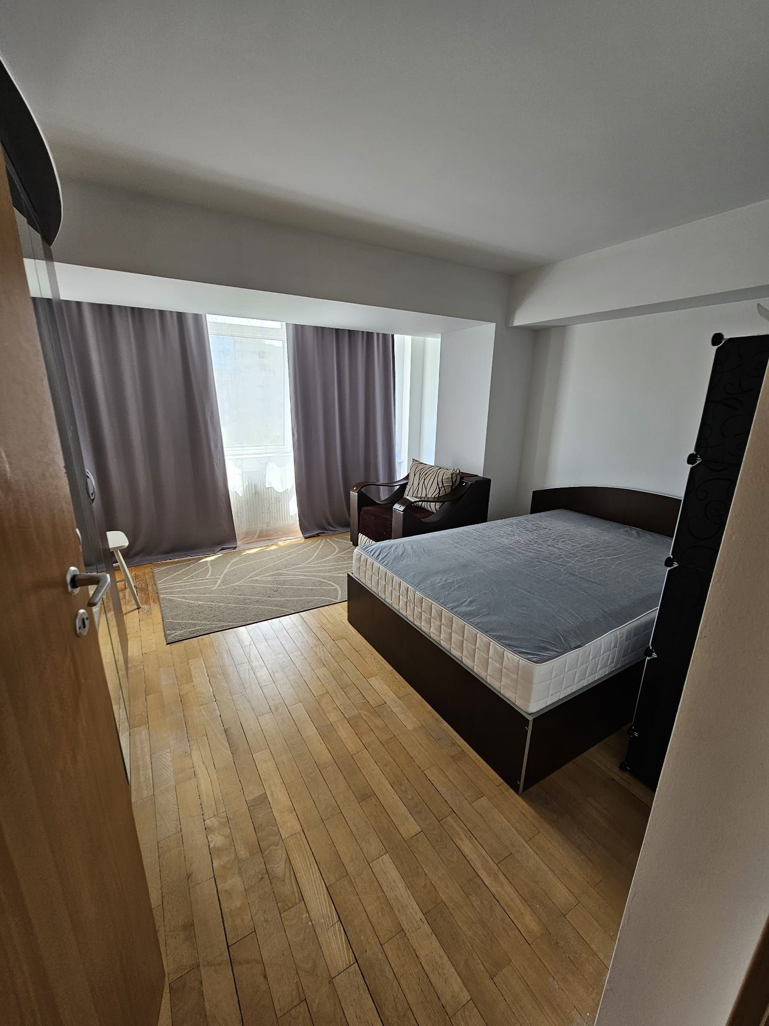 Oferta inchiere apartament 3 camere zona Unirii // Piata Alba Iulia