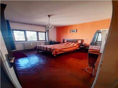 apartament 4 camere | superb| etaj 4/5+m | bloc cu lift | renovat interior  exterior | 95 mp utili | Ferdinand  Foisorul de Foc |