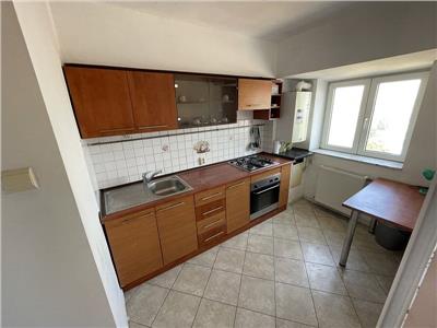 Oferta vanzare apartament 3 camere/ centrala proprie/ Rond Alba Iulia