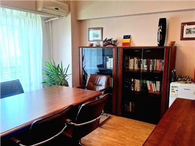 Oferta vanzare apartament 4 camere Piata Unirii