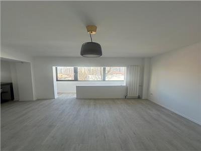 Oferta vanzare apartament 2 camere // 2 bai // centrala proprie // zona Decebal