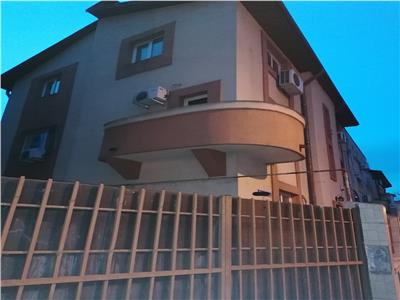 Oferta vanzare casa 8 camere zona Decebal//