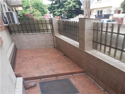 Oferta vanzare casa 8 camere zona Decebal//