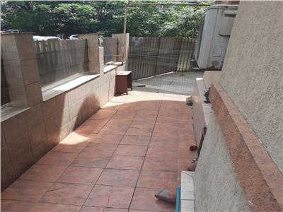 Oferta vanzare casa 8 camere zona Decebal//