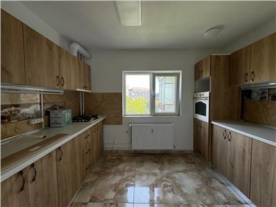 Oferta vanzare apartament 3 camere Calea Vitan // Mal Vitan