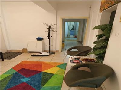 Oferta vanzare apartament 4 camere zona Primaverii// garaj subteran // boxa