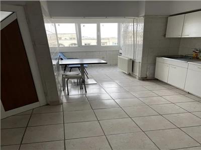 Oferta vanzare 3 camere Decebal // renovat