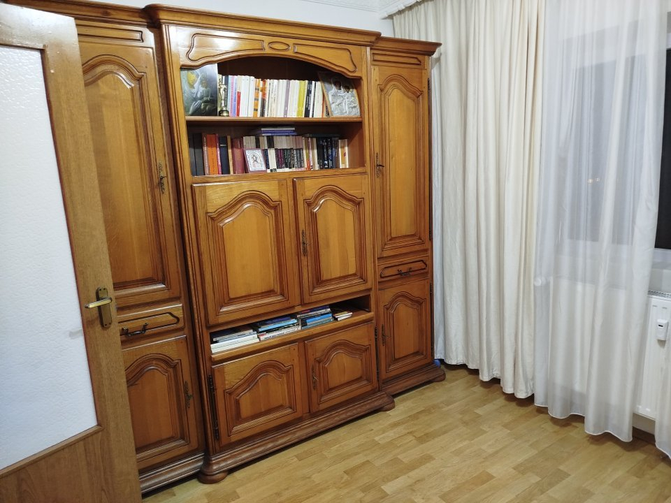 Oferta inchiriere apartament 4 camere zona Mall Vitan // Foisorului