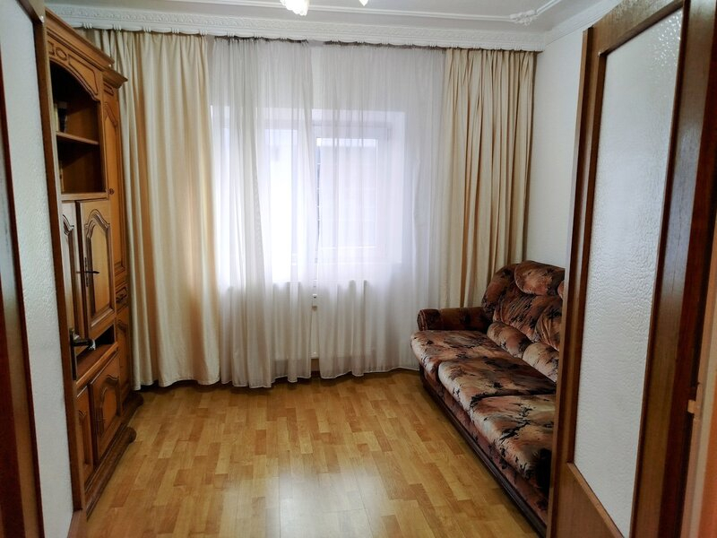 Oferta inchiriere apartament 4 camere zona Mall Vitan // Foisorului