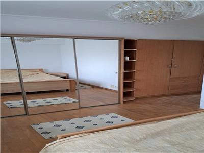 Oferta inchiriere apartament 3 camere zona Decebal // Piata Alba Iulia