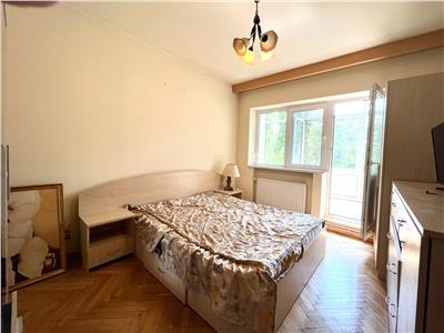 oferta vanzare apartament 3 camere zona calea calarasilor // traian Bucuresti