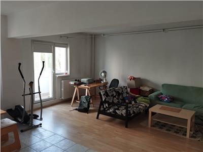 Apartament 2 camere, Calea Vacaresti stradal, bl 1986, decomandat, et 3/8, la 5 min pietonal de metriou Timpuri Noi