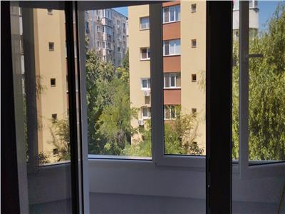 Apartament 2 camere, Calea Vacaresti stradal, bl 1986, decomandat, et 3/8, la 5 min pietonal de metriou Timpuri Noi