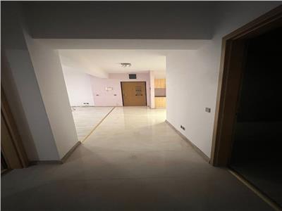 Apartament 4 camere transformat in 3, New Town Residence , Dristor metrou,  120mp, decomandat,  terasă pe tot apartamentul, primul bloc din complex cu buncăr antiatomic, totul nou, nelocuit.
