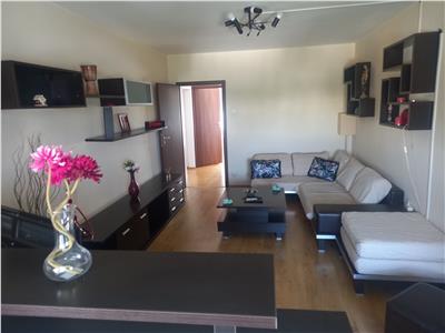 Apartament 3 camere , Titan Metrou, bloc 1979, decomandat, 70mp utili, renovat integral, mobilat si utilat premium, liber,  ofertă rară.