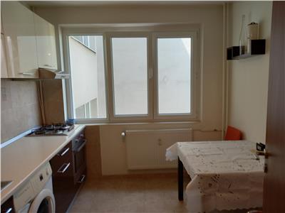 Apartament 3 camere , Titan Metrou, bloc 1979, decomandat, 70mp utili, renovat integral, mobilat si utilat premium, liber,  ofertă rară.