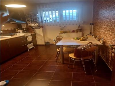 Vanzare apartament 3 camere, Titan Trapezului, bloc 2010, Parter, decomandat, 74mp, centrala proprie,  mobilat si utilat complet