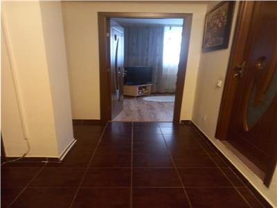 Vanzare apartament 3 camere, Titan Trapezului, bloc 2010, Parter, decomandat, 74mp, centrala proprie,  mobilat si utilat complet