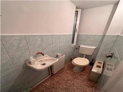 Inchirere apartament in vila | Armeneasca  Biserica Silvestru | parter | centrala termica |