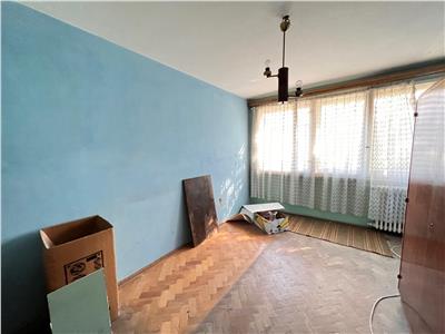 Vanzare apartament 3 camere | Stefan cel Mare  IGPR | etaj 3 | nerenovat |