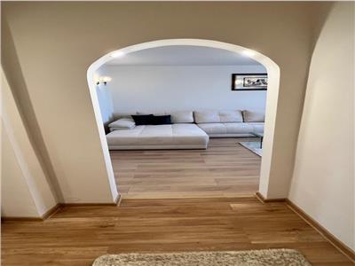 Oferta inchiriere apartament 3 camere zona Mall Vitan // Centrala proprie pe gaz