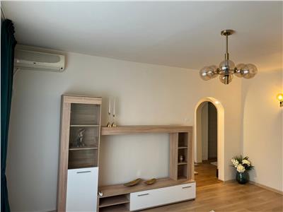 Oferta inchiriere apartament 3 camere zona Mall Vitan // Centrala proprie pe gaz