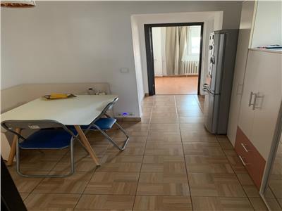 Apartament 2 camere, N GrigorescuPta Salajan, decomandat, bloc reabilitat, mobilat, la 5 min de metrou