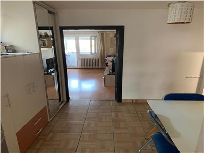 Apartament 2 camere, N GrigorescuPta Salajan, decomandat, bloc reabilitat, mobilat, la 5 min de metrou