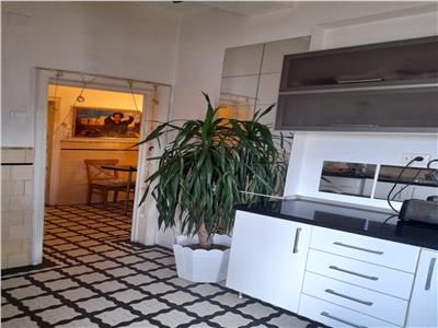 apartament 4 camere | superb| etaj 4/5+m | bloc cu lift | renovat interior  exterior | 95 mp utili | Ferdinand  Foisorul de Foc |