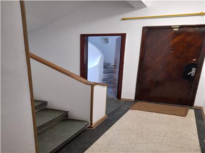 apartament 4 camere | superb| etaj 4/5+m | bloc cu lift | renovat interior  exterior | 95 mp utili | Ferdinand  Foisorul de Foc |