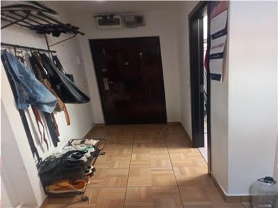 Apartament 2 camere, N GrigorescuPta Salajan, decomandat, bloc reabilitat, mobilat, la 5 min de metrou