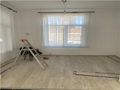 Oferta inchiriere casa 8 camere// zona 13 Septembrie// proaspat renovata integral