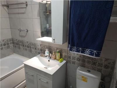 vanzare apartament 3 camere, Titanul Nou, dec, et 1/4 cu lift, bloc 2018, parcare, 2 bai, monitorizare video, 78mp utili.