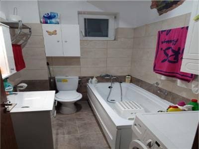 vanzare apartament 3 camere, Titanul Nou, dec, et 1/4 cu lift, bloc 2018, parcare, 2 bai, monitorizare video, 78mp utili.