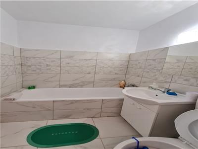 vanzare apartament 2 camere, Titan, Trapezului, Bd 1 Decembrie, bloc la strada, 51mp utili, reabilitat, renovat in totalitate