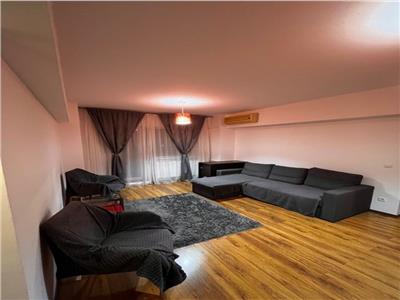 vanzare apartament 3 camere, titan, bloc 1986, etaj 5/8, amenajat, 2 bai, bloc stradal. Bucuresti