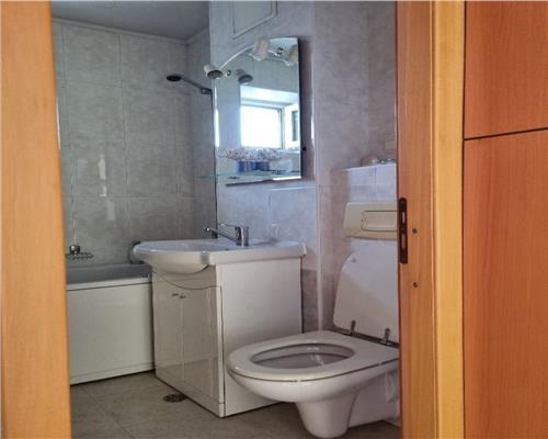 Vanzare apartament 2 camere Tineretului stradal, etaj 5/10, decomandat, deosebit