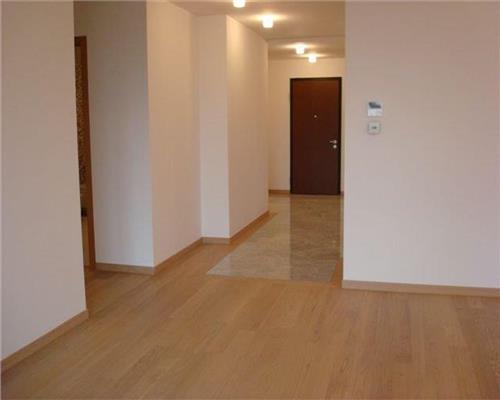 Închiriere apartament 4 camere + loc parcare subteran | Bd. Aviatorilor  Pta Charles de Gaule