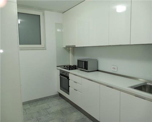 Închiriere apartament 4 camere + loc parcare subteran | Bd. Aviatorilor  Pta Charles de Gaule