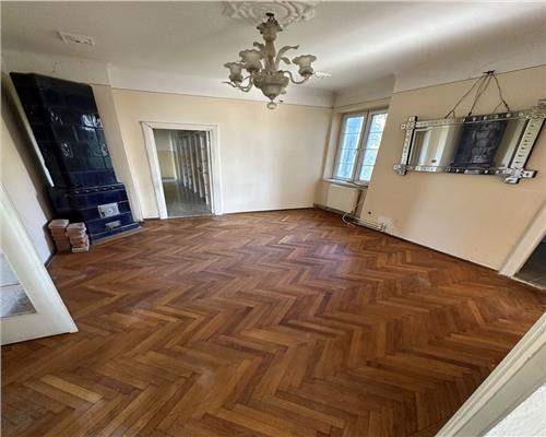 Apartament in vila Unirii, etaj 2/3 , fara risc seismic, 120mp utili, amplasare exceptionala