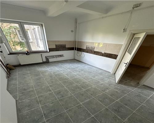 Apartament in vila Unirii, etaj 2/3 , fara risc seismic, 120mp utili, amplasare exceptionala