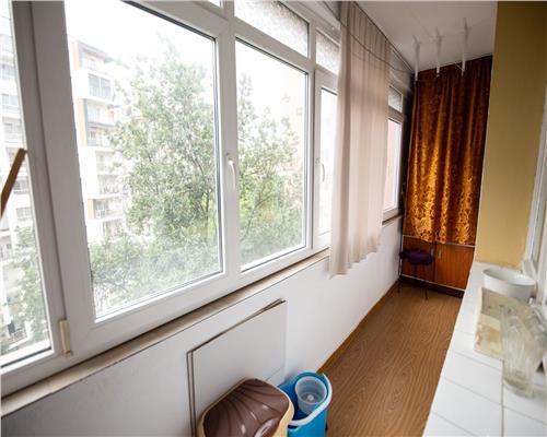 vanzare apartament 2 camere Dristor, 52mp, etaj 7/10, decent amenajat,