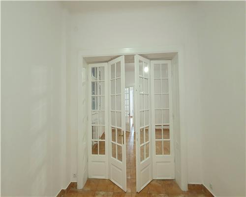 Apartament 4 camere Ultracentral | renovat complet 2020 | boxa la subsol | Romana Ambasada Marii Britanii |