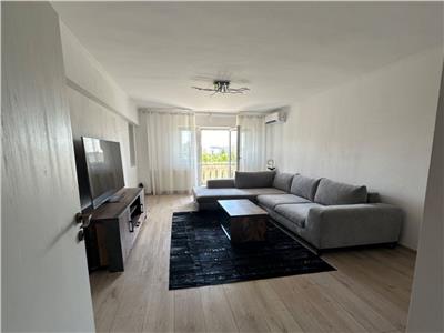 vanzare apartament 2 camere, bd unirii stradal, intrare stradala, vedere exclusiv la bulevard, etaj 4, dec, ultrafinisat, 70mp utili Bucuresti