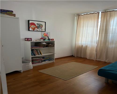 vanzare apartament 3 camere,  Basarabia,Muncii, Arena Nationala, et 2/4 , renovat integral,