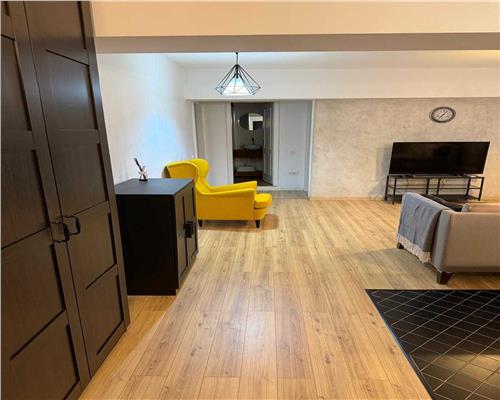 Oferta vanzare apartament 3 camere /mobilat utilat nou/ Calea Vitan// Mihai Bravu